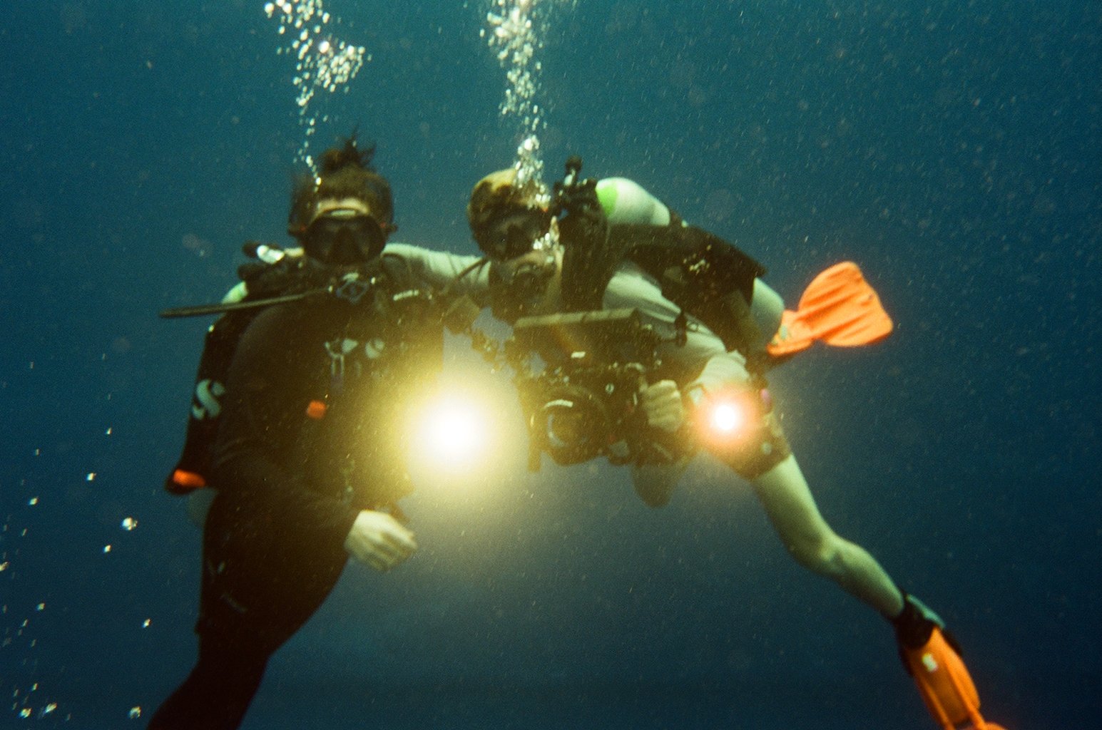 Brett Loveman and Corey Sheppard underwater